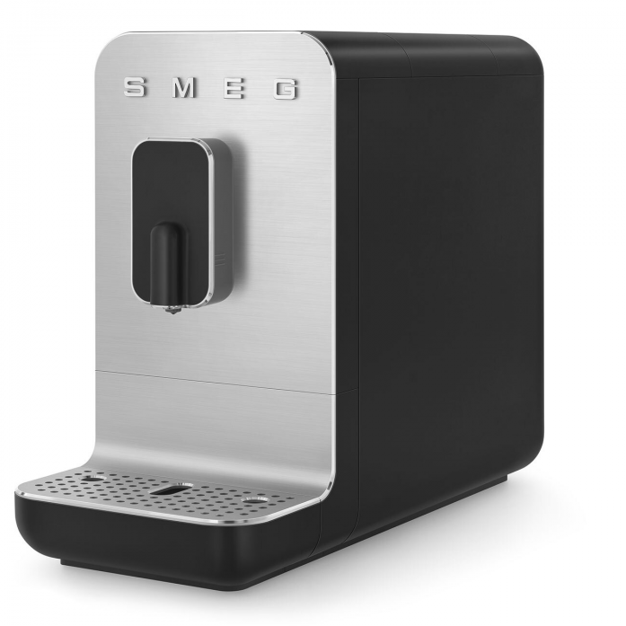 Автоматическая кофемашина SMEG BCC11BLMEU в магазине «На диване» в Брянске  — Выгодная цена